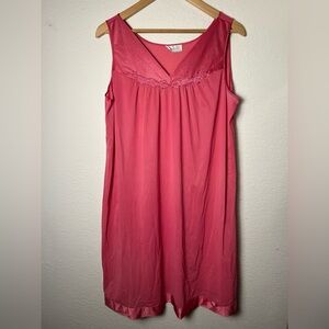 vintage vanity fair floral light pink nightgown